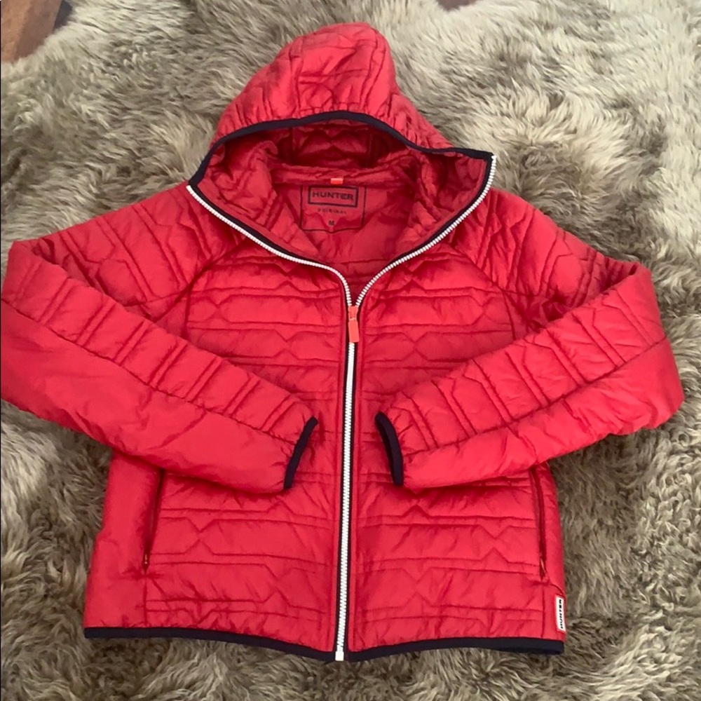 Gorgeous Hunter jacket. Medium fits like a small.